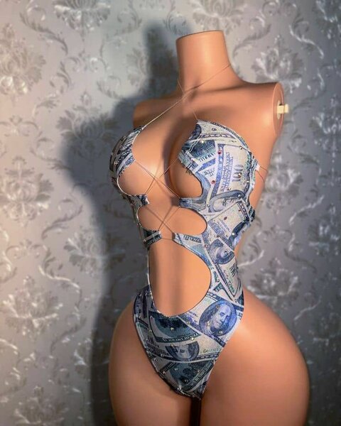 Maillot de bain audacieux