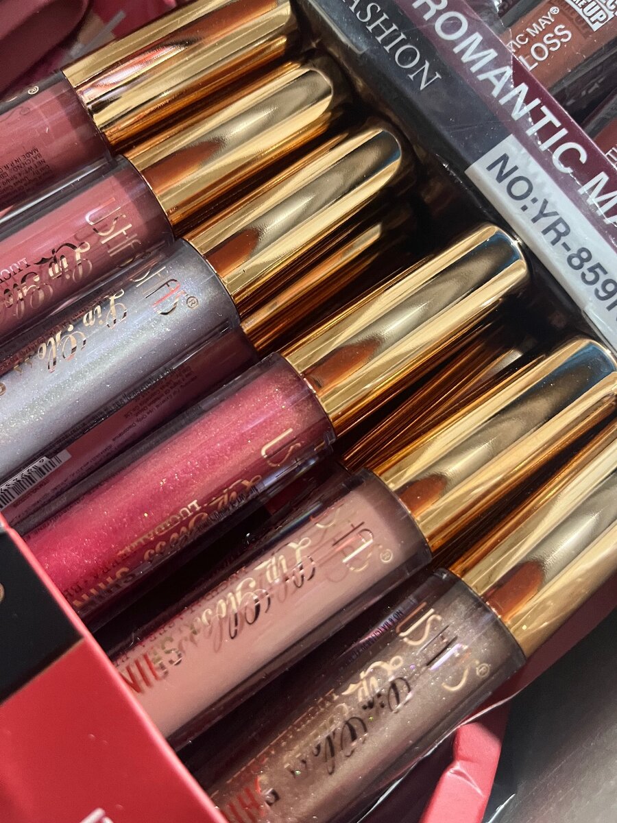 Rouge à lèvres et glosse