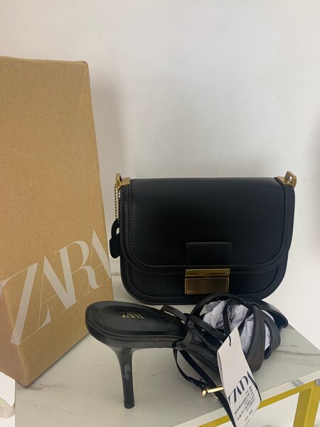 Sac bandoulière noir élégant