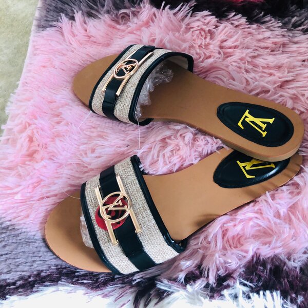 Sandales d'été élégantes