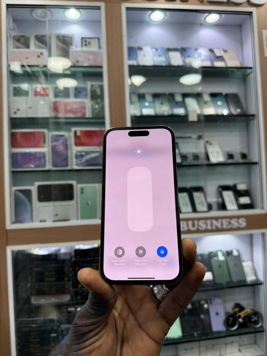 14pro 512giga Casi neuf