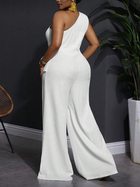 Combinaison asymétrique blanche
