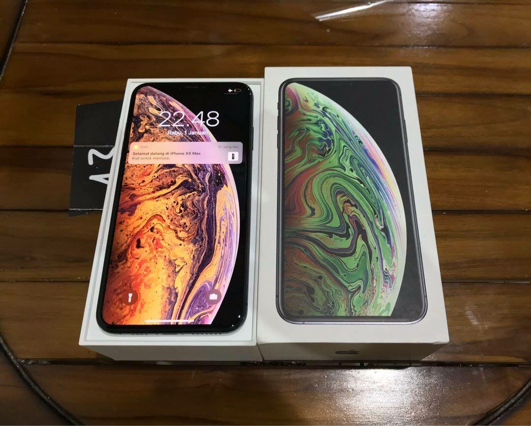 XS MAX 64GB IN BOX UNLOCKED