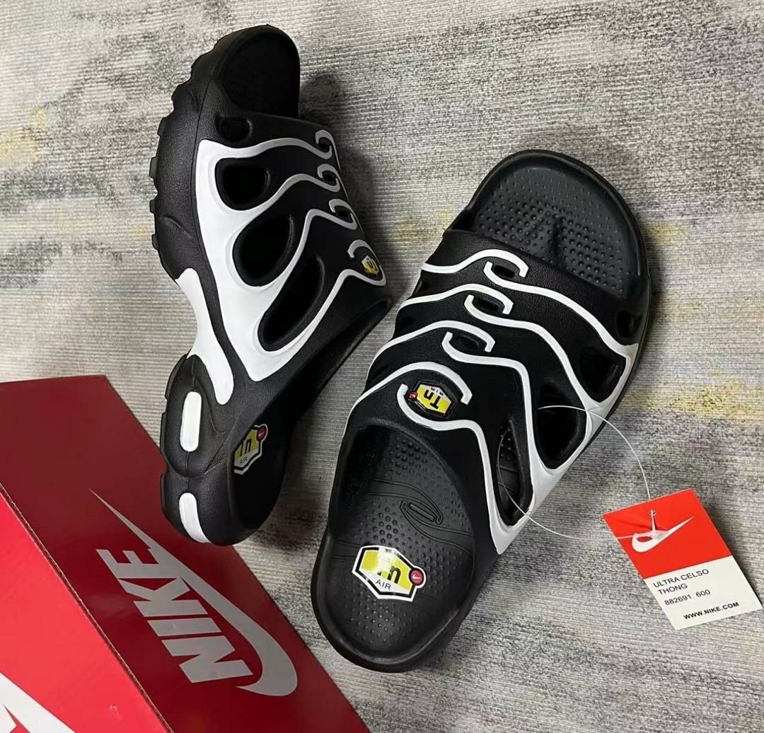 Nike Tn rubber slides