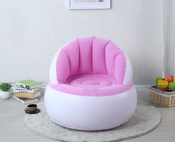 Fauteuils gonflables colorés