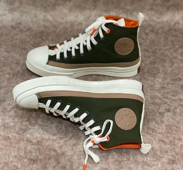 Chuck Tylor converse