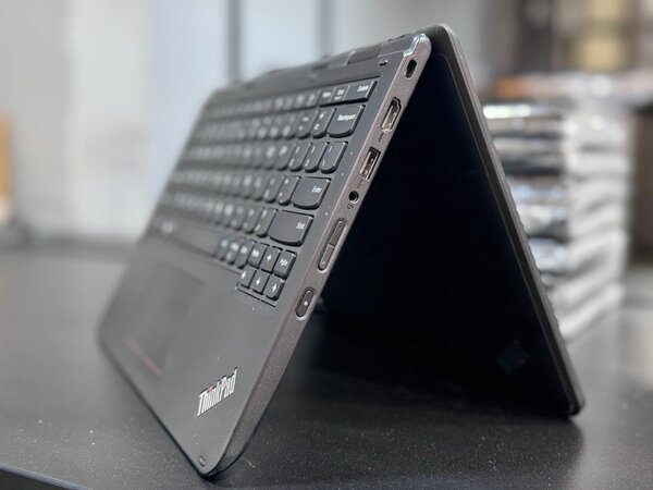 Lenovo ThinkPad yoga11eIntel corei3 7th generation