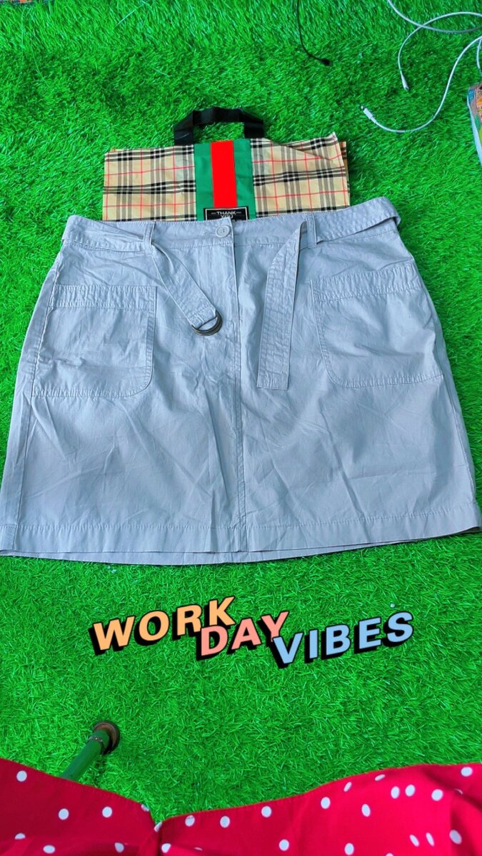 Ladies skirt