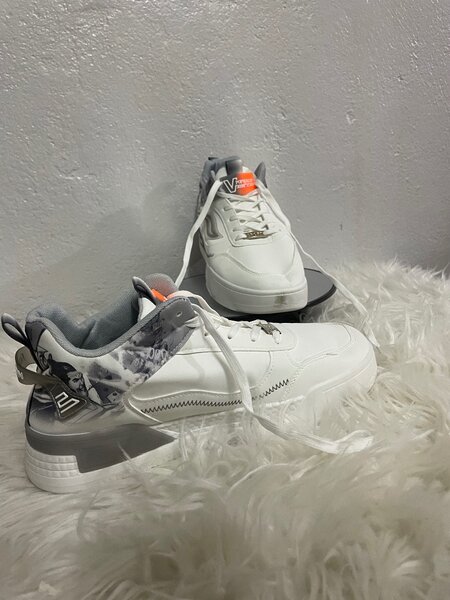 Baskets blanches urbaines homme