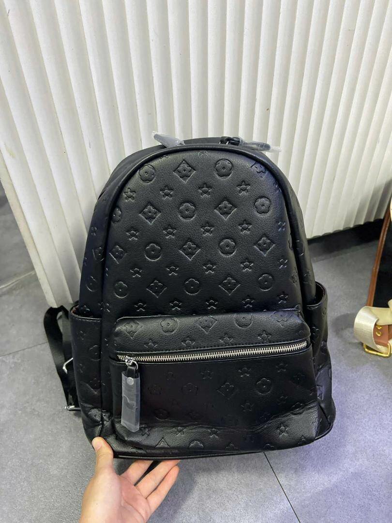 Sac à dos en cuir noir chic