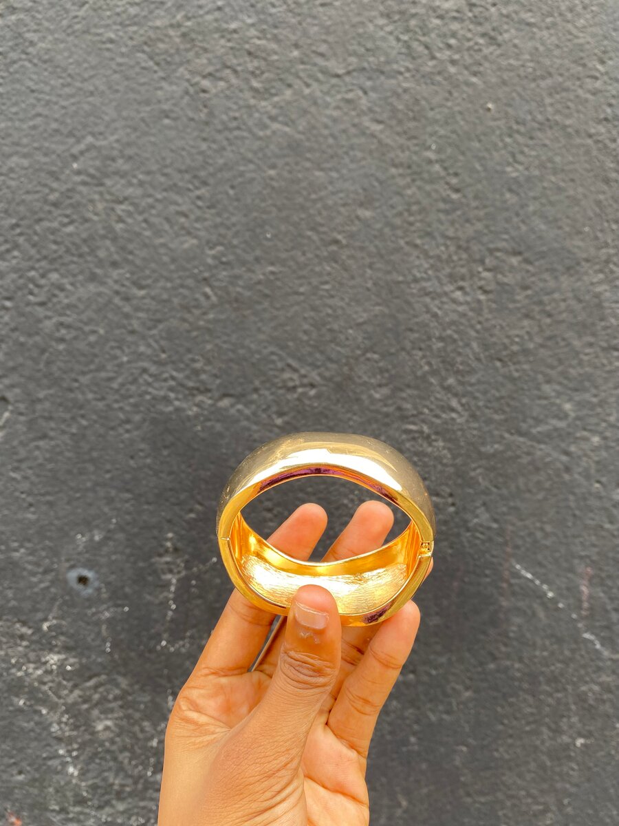 Bracelet doré élégant