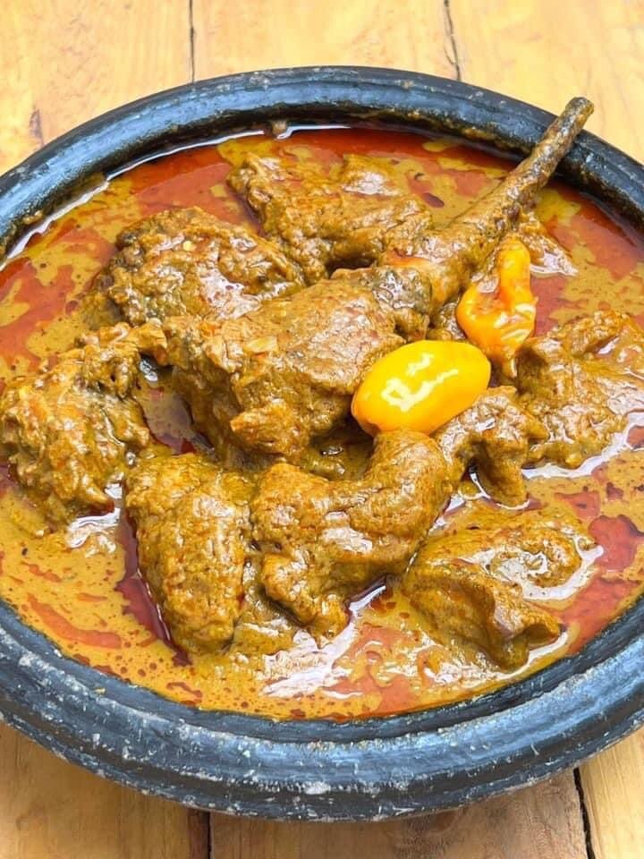 Foutou et riz sauce graine