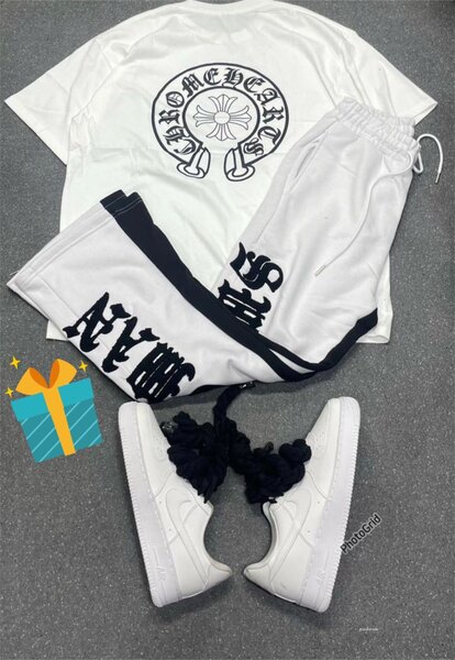 Vêtements complet homme chic et élégant