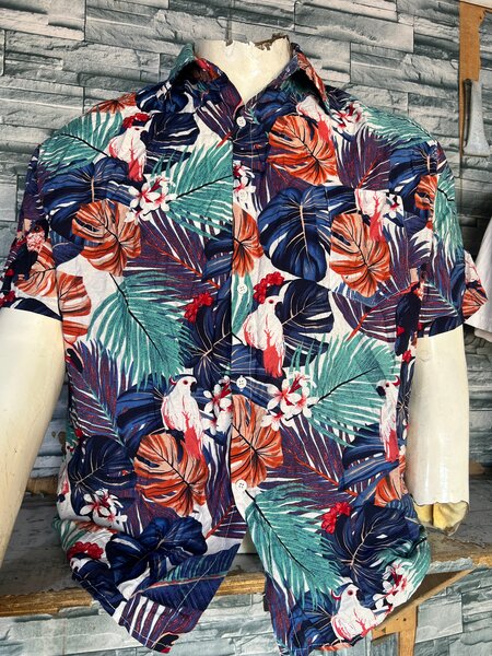 Chemises à motifs pour hommes