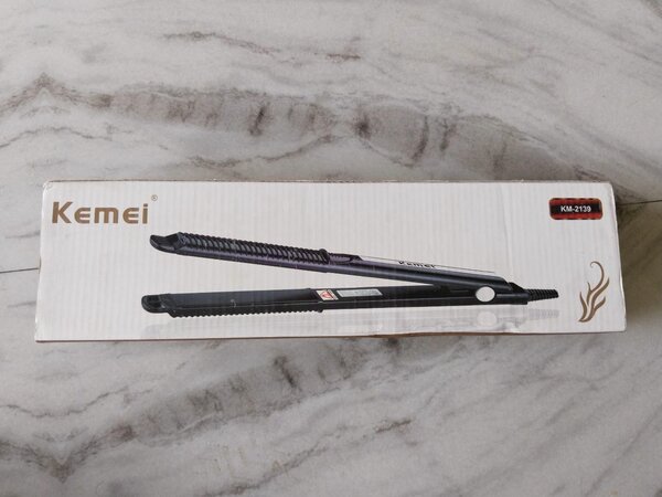 Kemei hair straightener
