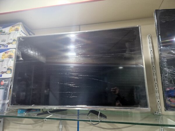 Panasonic 50" led tv smart