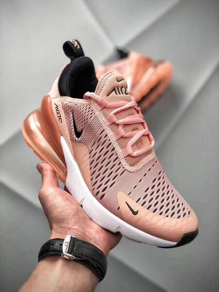 Nike Air Max 270