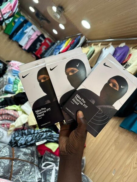 Nike Pro Hyperwarm Hood