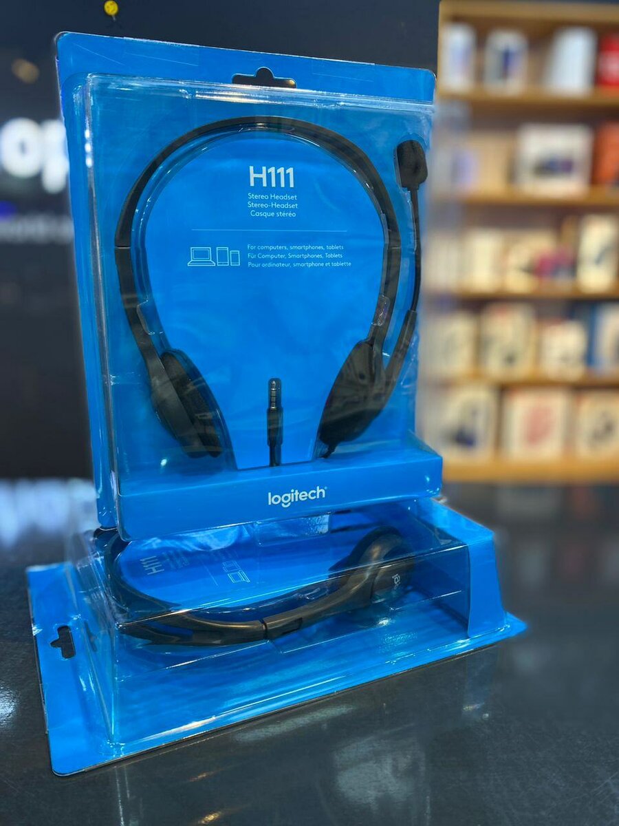 Logitech H111 stereo headset