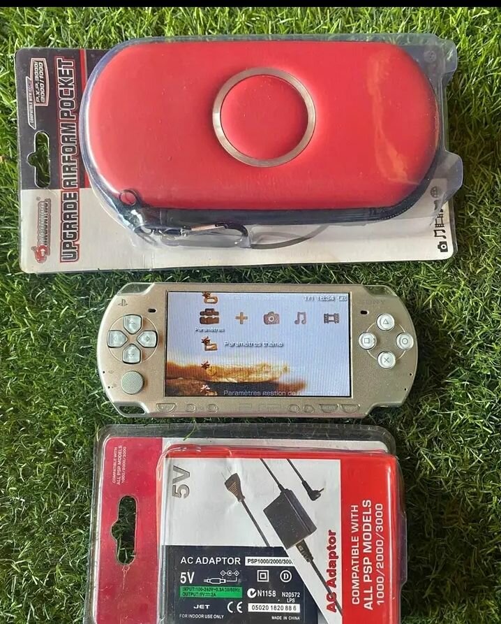 Console PSP avec Accessoires