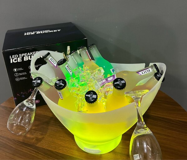 Ice busket with Bluetooth