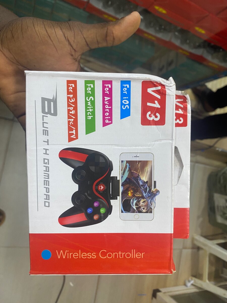 V13 Wireless Game Controller
