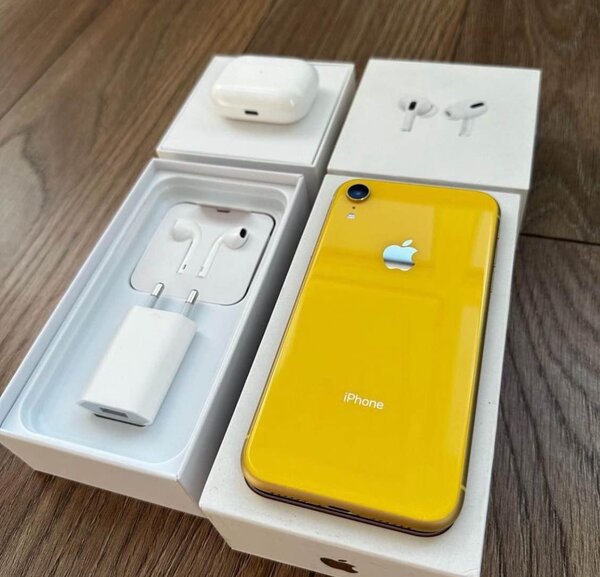 iPhone XR