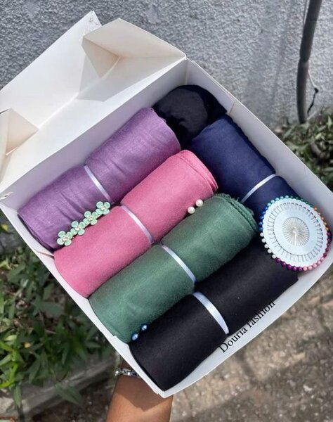 Box, coffret hijab multicolore