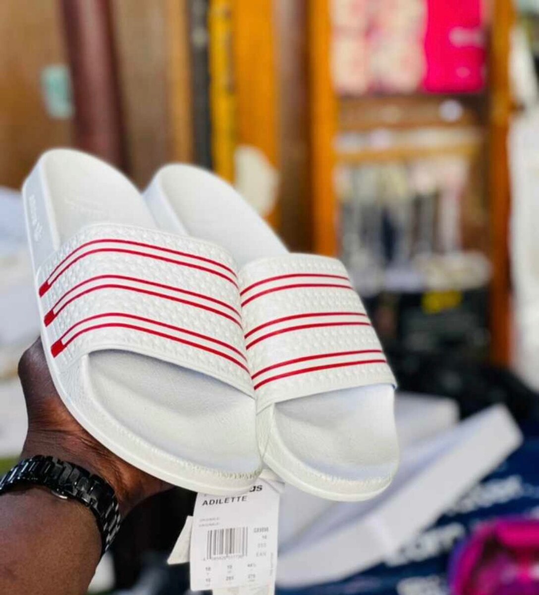 Claquettes originales