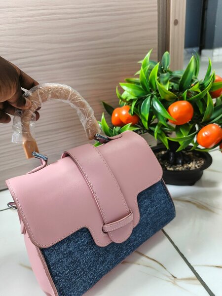 Sac à main en cuir élégant