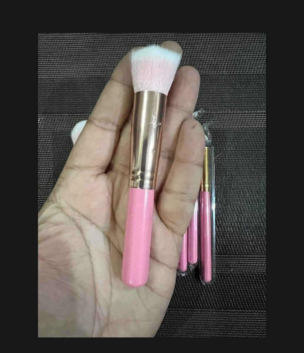 10pcs MAKEUP BRUSHES