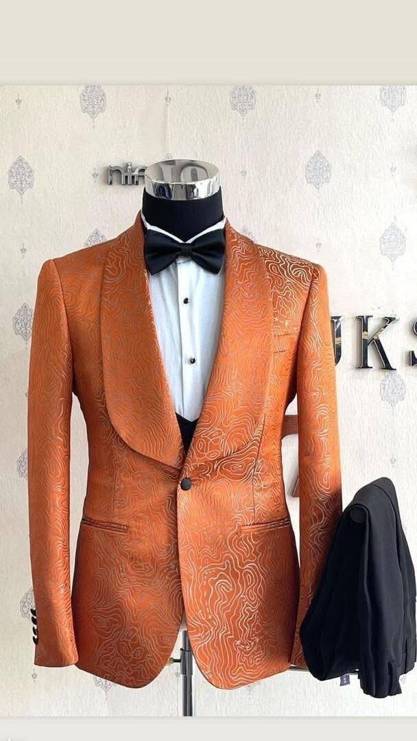 Costume élégant pour hommes