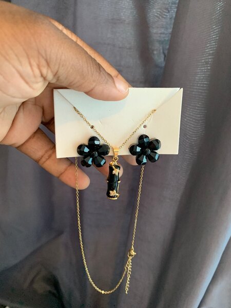 Black aesthetic jewelry set