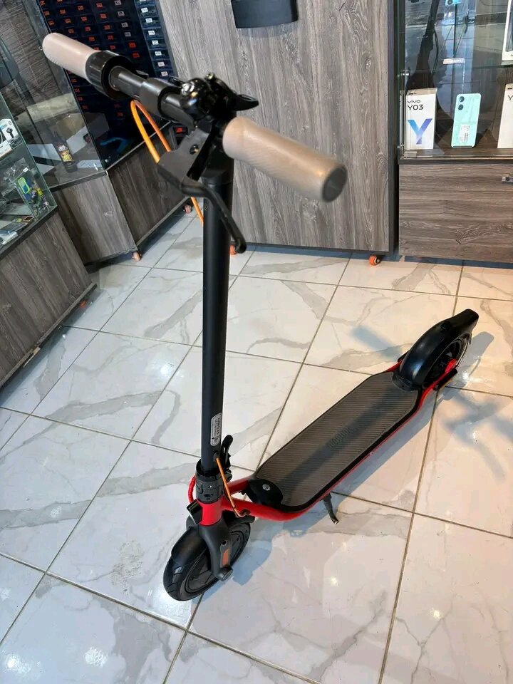 Trottinette électrique pliable