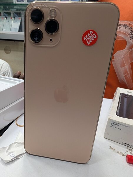 iPhone 11pro Max 256Giga sans Face ID