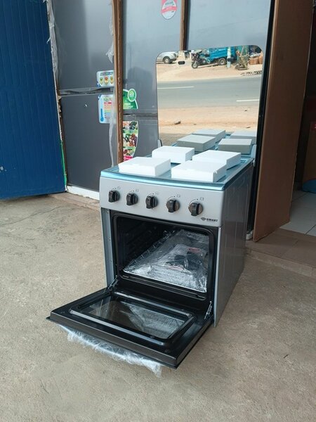 SMART TECHNOLOGY Cuisinière à Gaz - 4 Feux