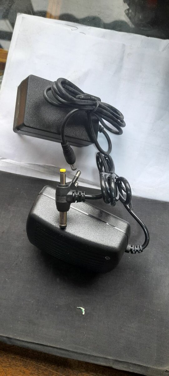 Universal AC Adapter Charger
