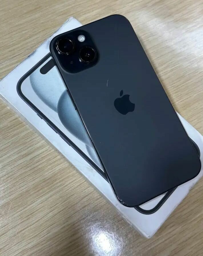 iPhone 15 simple