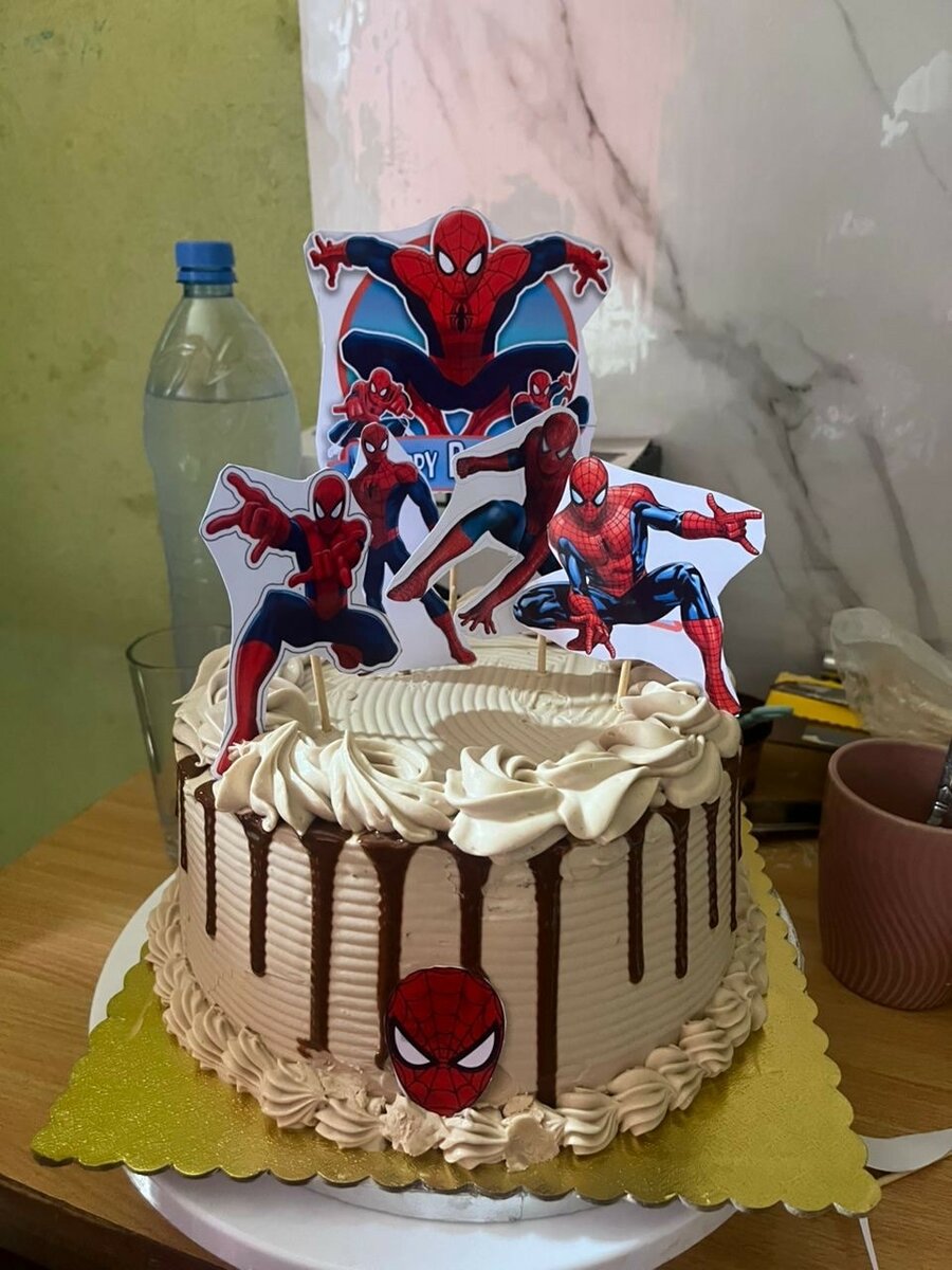 Gâteau d'anniversaire Spiderman