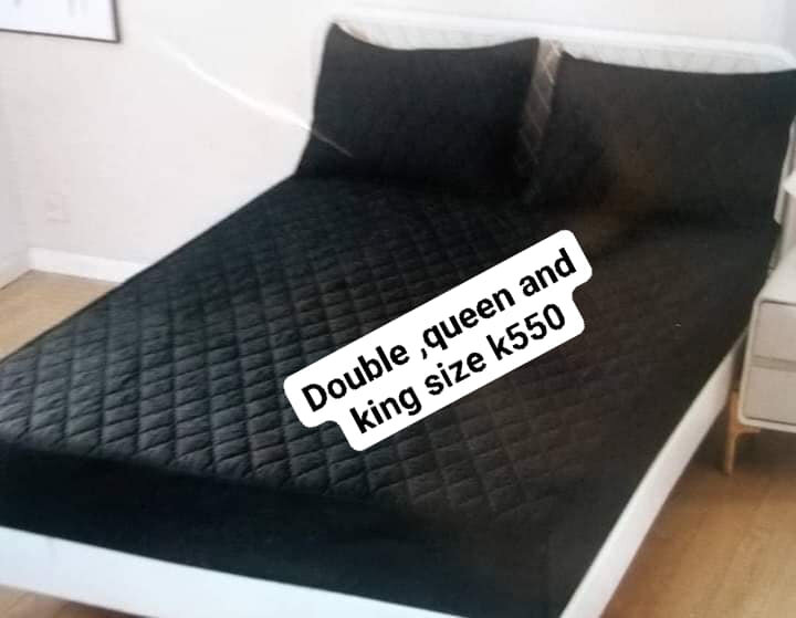 3 piece Mattress protector 2 pillow cases and 1 Protectors 💦 Waterproof