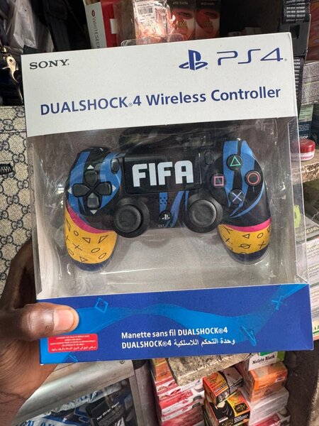 Manette PS4 DualShock4 FIFA