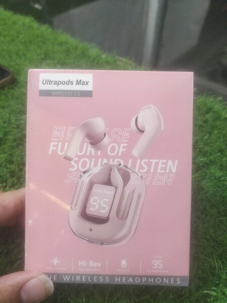 Ultra Pods Max