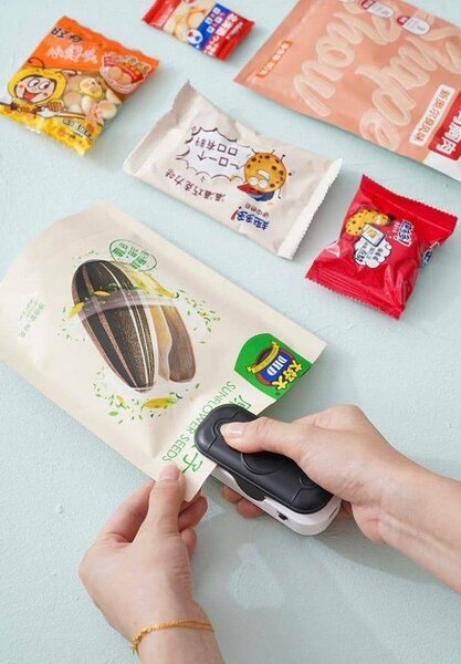 Machine à sceller les snacks.