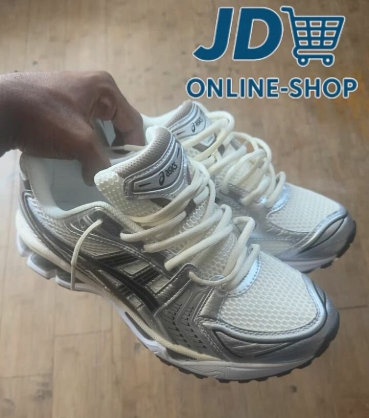 Baskets O asics authentique