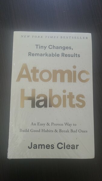 Atomic Habits Book in English language by James Clear
