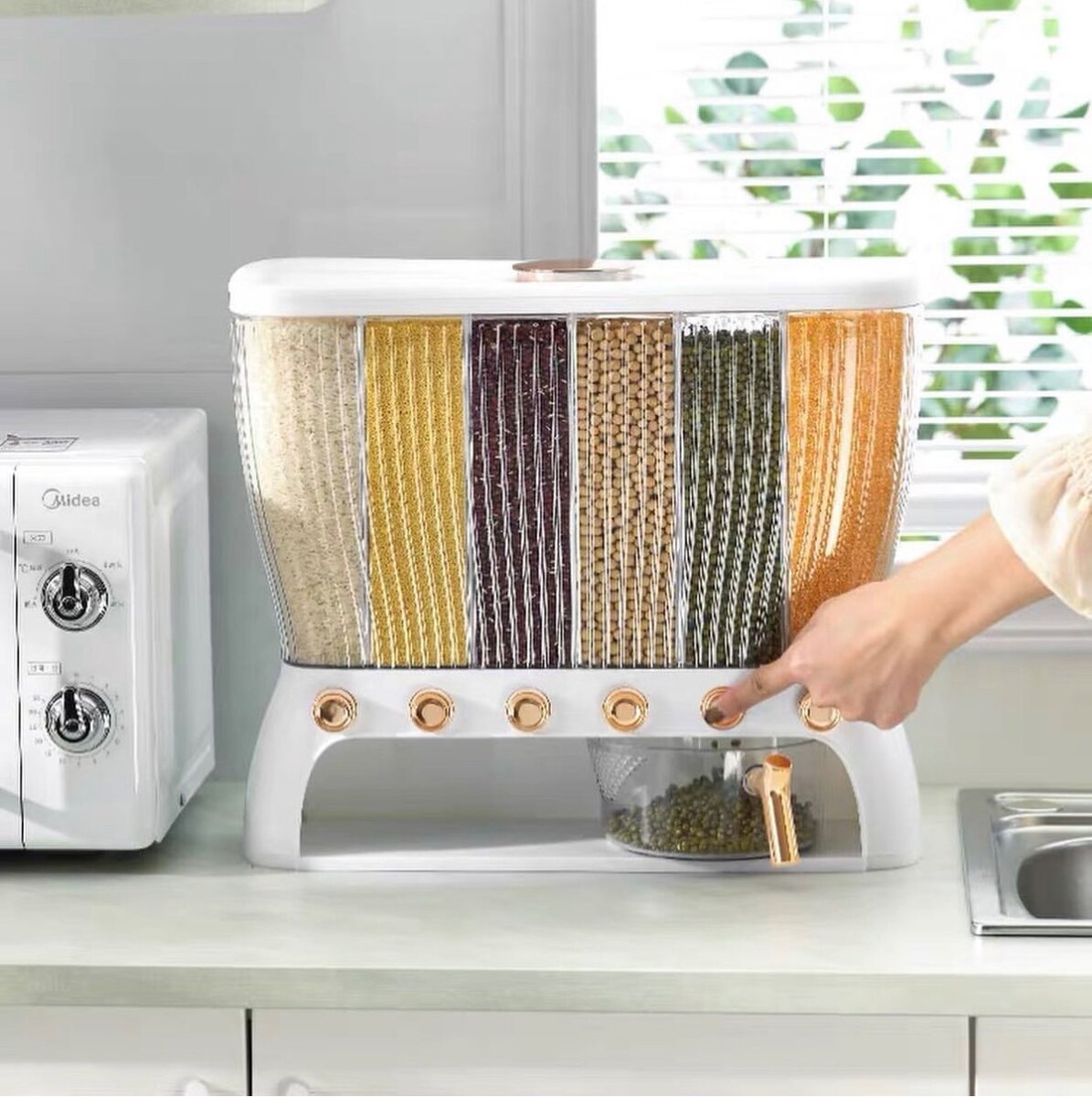 Rice or cereal dispenser