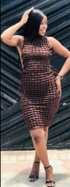 Dress chocolate stretch, lacing on the sides