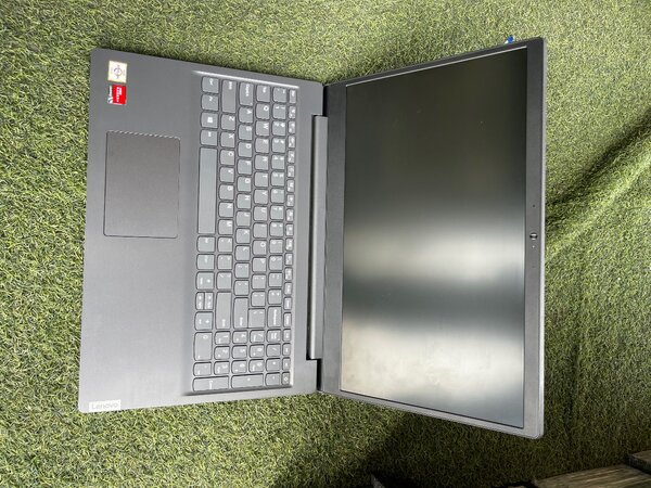 Lenovo Athlon Gold Amd 8gb ram ,1terabyte hard drive very ne