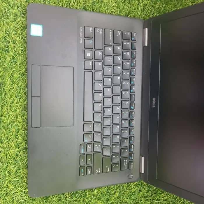 DELL E5570 LAPTOP