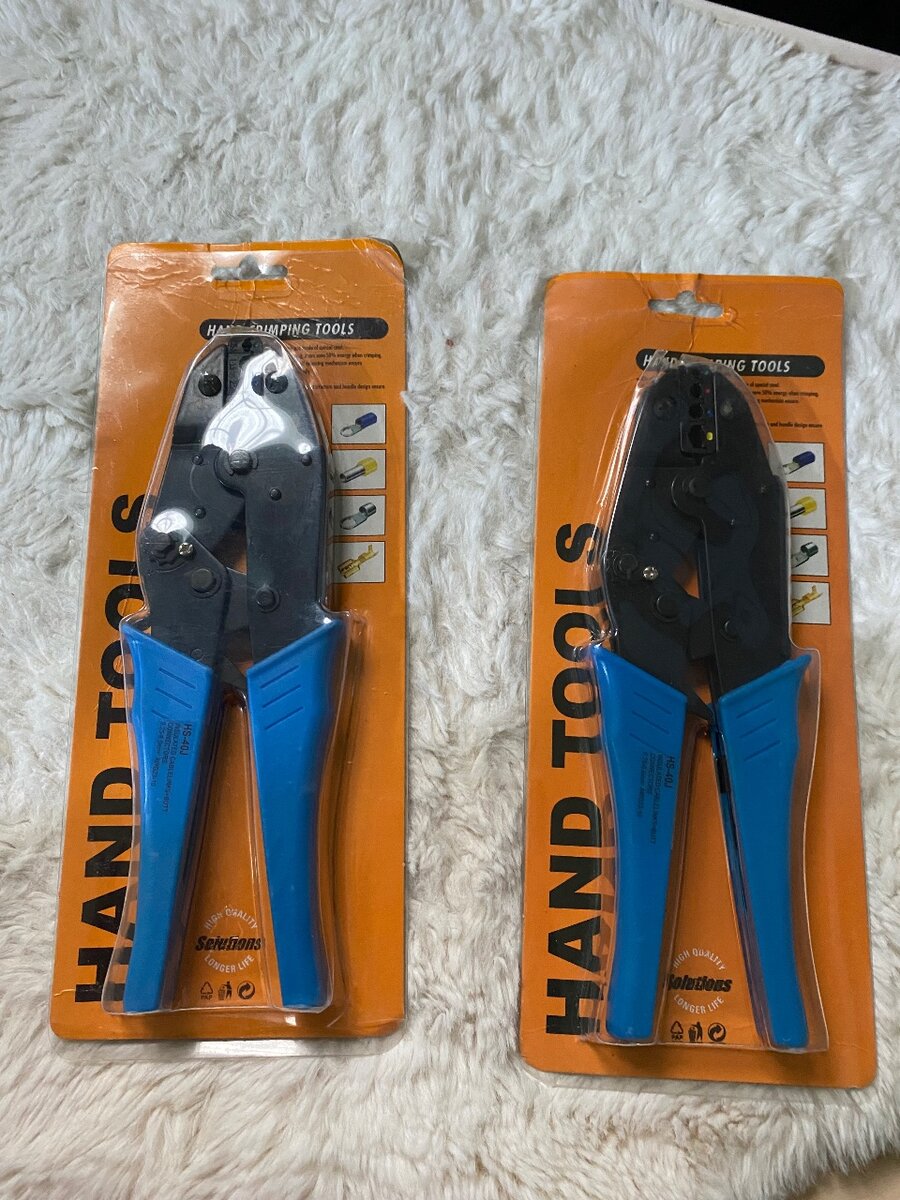 Pince à sertir manuelle